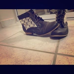 Bakers Brown Winter Boots